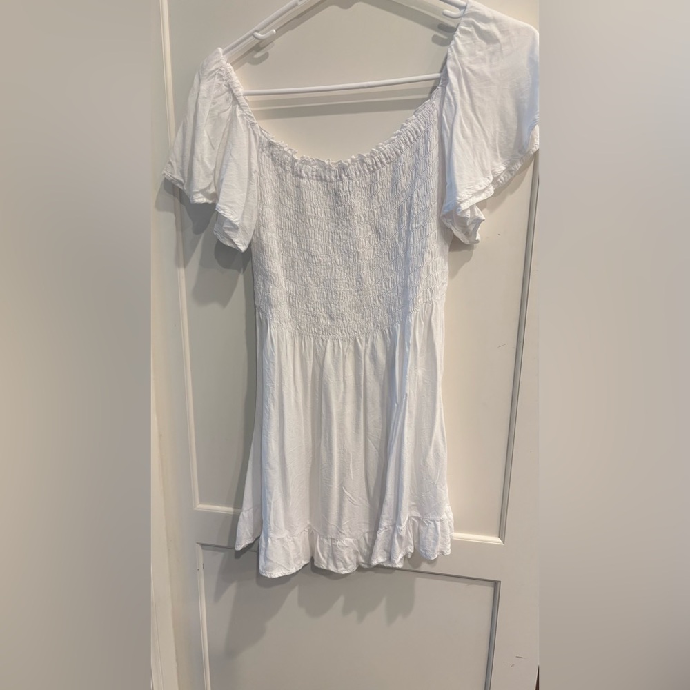 Tiare Hawaii White Smocked Top Size Small